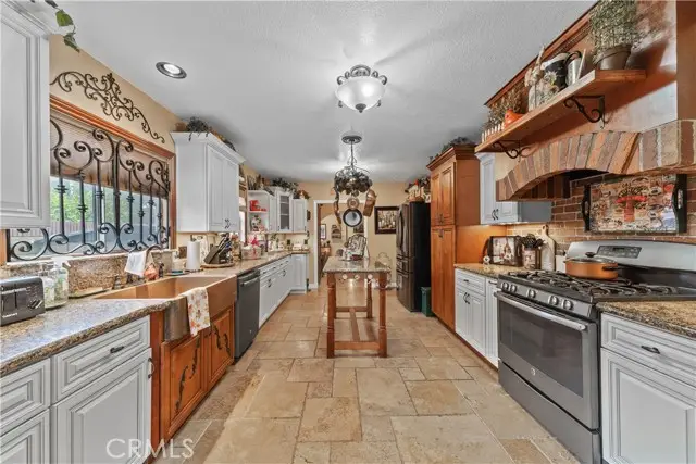 208 3rd Street, San Dimas, CA 91773 - #2
