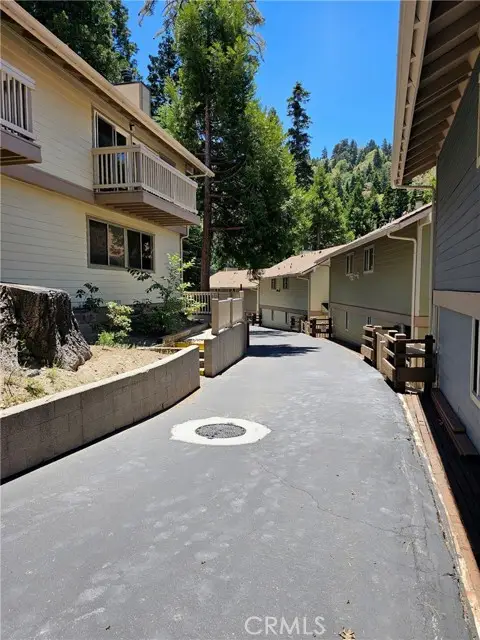 310 Canyon Crest, Lake Arrowhead, CA 92352
