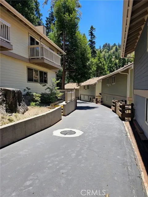 307 Canyon Crest, Lake Arrowhead, CA 92352