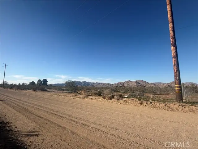 31020 Pawnee Road, Lucerne Valley, CA 92356 - #3