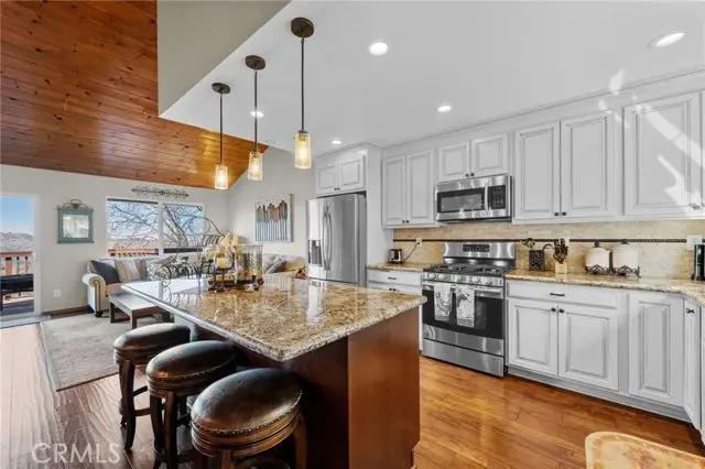 1430 Sequoia, Lake Arrowhead, CA 92352 - #1