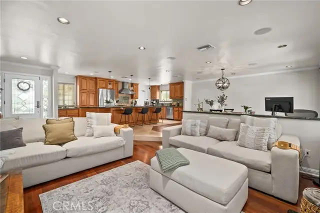 518 Converse, Claremont, CA 91711 - #3