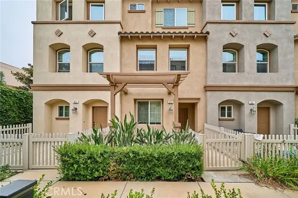 853 Hollyvale, Azusa, CA 91702