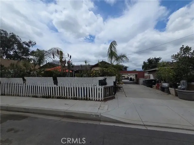 322 Phillips, Ontario, CA 91762 - #2