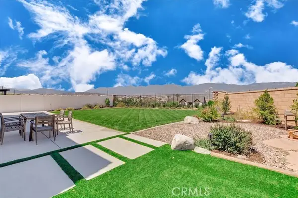 2573 Hannah Creek Lane, Rialto, CA 92377