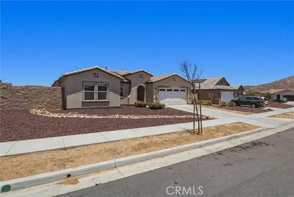 570 Farmstead, Hemet, CA 92543