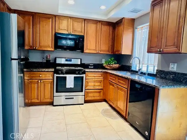 7304 Exeter Street  #E, Paramount, CA 90723