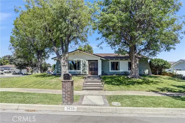 1432 Erin Avenue, Upland, CA 91786 - #1