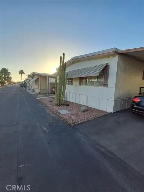 725 THORNTON  #97, Hemet, CA 92543 - #2