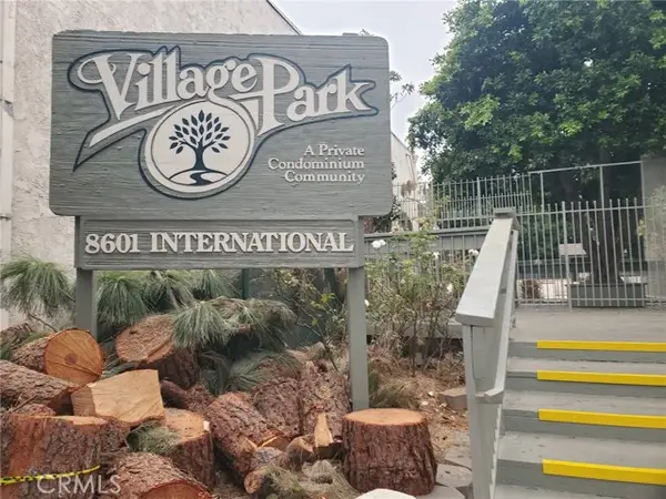 8601 International  #166, Canoga Park, CA 91304