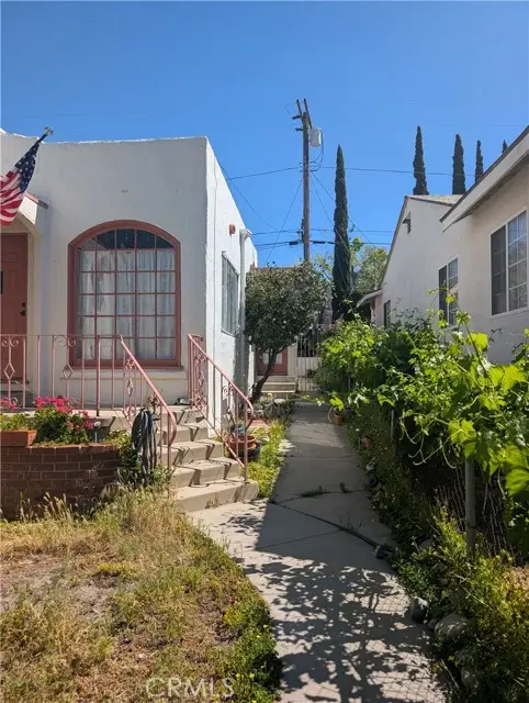 10370 Tujunga Cyn Blvd, Tujunga, CA 91042 - #2