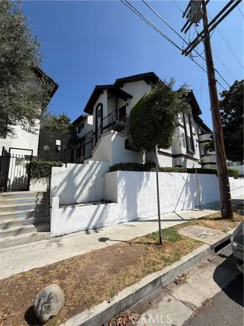 149 S Avenue 54  #13, Los Angeles, CA 90042