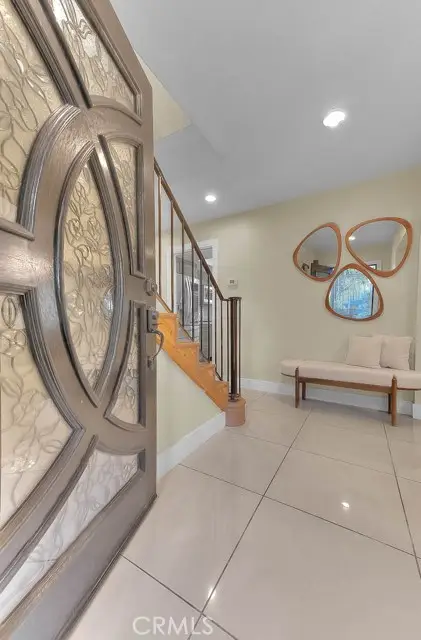 18223 Delano, Tarzana, CA 91335 - #2