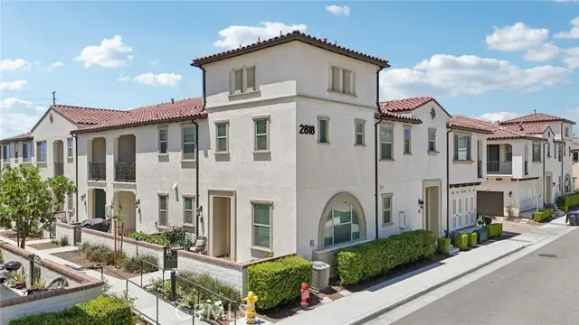 2818 Berry Loop Privado  #66, Ontario, CA 91761 - #1