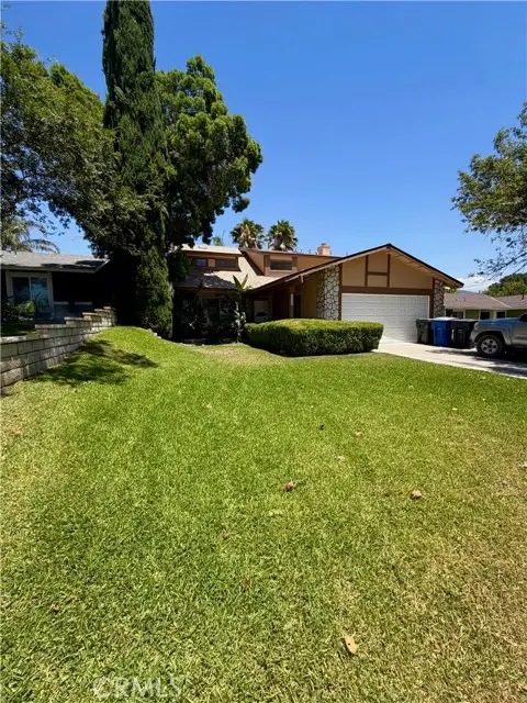 2404 Hyatt, San Bernardino, CA 92407 - #2