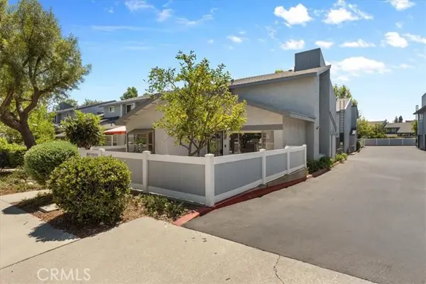 900 Sierra Madre  #44, Azusa, CA 91702