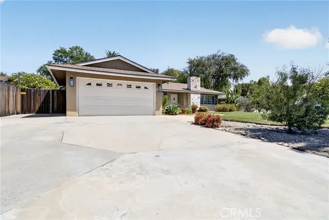 579 Aurora, Claremont, CA 91711 - #1