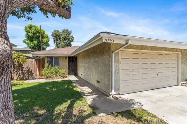 11736 215th, Lakewood, CA 90715 - #3