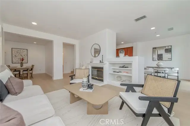 24 Daffodil, Irvine, CA 92618 - #2