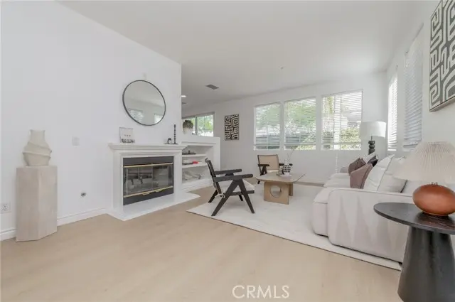 24 Daffodil, Irvine, CA 92618 - #3