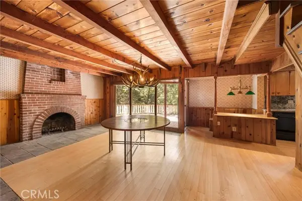 320 Flower Drive, Lake Arrowhead, CA 92352