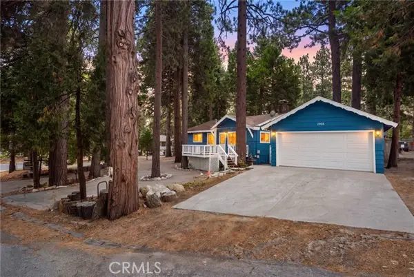 1966 Oakleaf Court, Running Springs, CA 92382