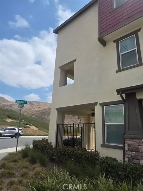 3891 Boulder, Riverside, CA 92509
