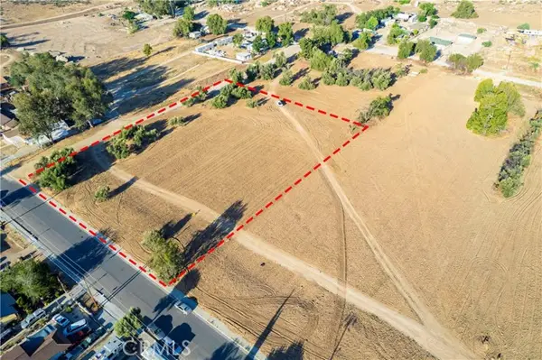 0 313-211-004, Perris, CA 92570