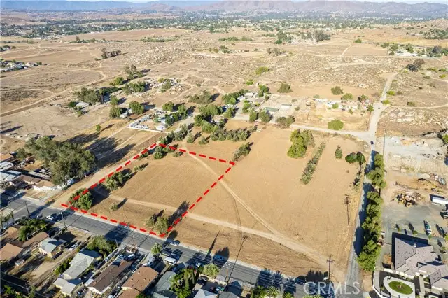 0 313-211-004, Perris, CA 92570 - #2