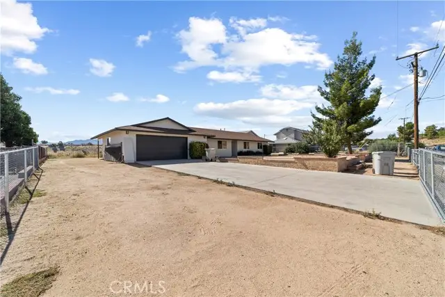 16849 Mission, Hesperia, CA 92345 - #3