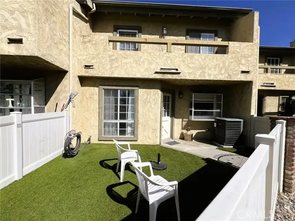 181 La Verne Avenue  #11, Pomona, CA 91767