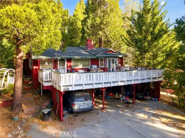 31136 Mountain Oak Drive, Running Springs, CA 92382