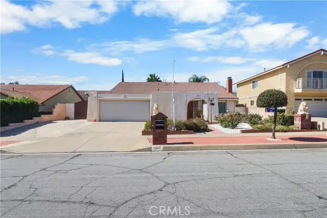 1307 Maywood, Upland, CA 91786 - #1