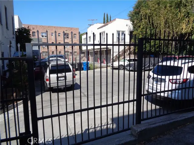 152 Westmoreland Avenue, Los Angeles, CA 90004 - #2