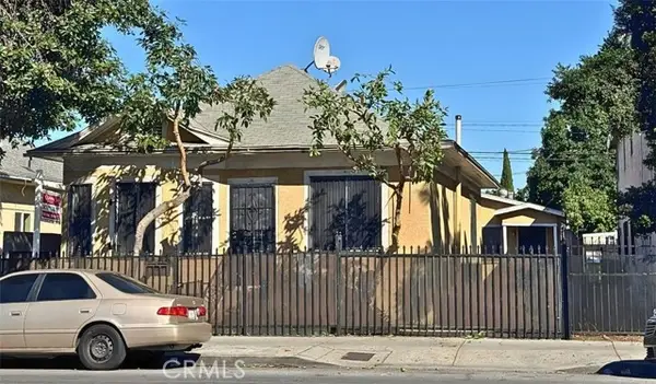 415 Vernon Avenue, Los Angeles, CA 90011
