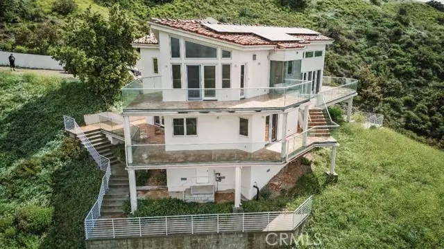 2501 Barrymore Drive, Malibu, CA 90265 - #3