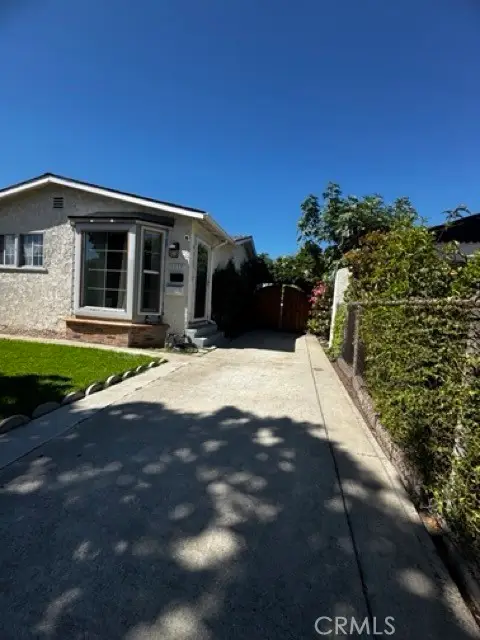 1115 105th, Los Angeles, CA 90002