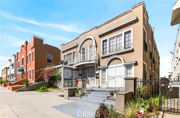 139 Manhattan, Los Angeles, CA 90004