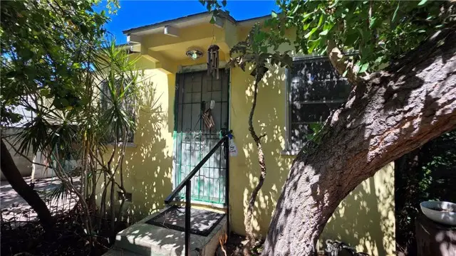 3015 Sunnynook Dr., Los Angeles, CA 90039 - #3
