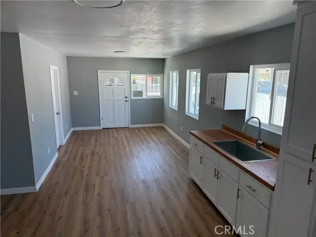 233 105th, Los Angeles, CA 90003 - #3