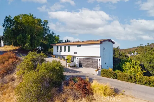 4300 Camello Road, Woodland Hills, CA 91364 - #1