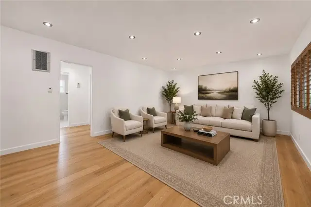 1824 20th Street  #C, Santa Monica, CA 90404 - #2