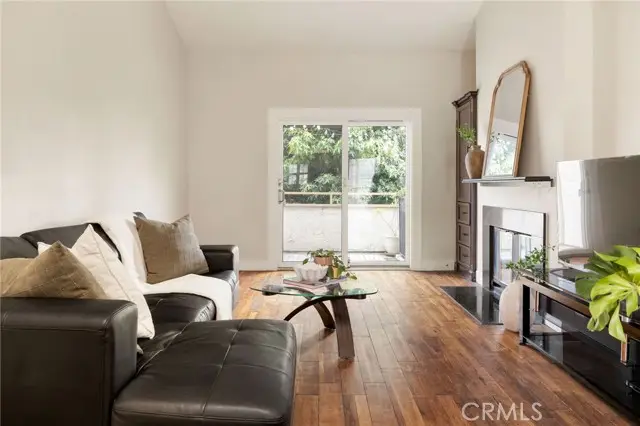 645 Chestnut  #305, Long Beach, CA 90802 - #3
