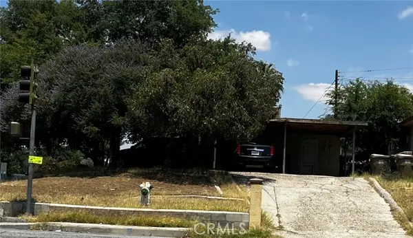 2200 COLLEGE Avenue, Bakersfield, CA 93306