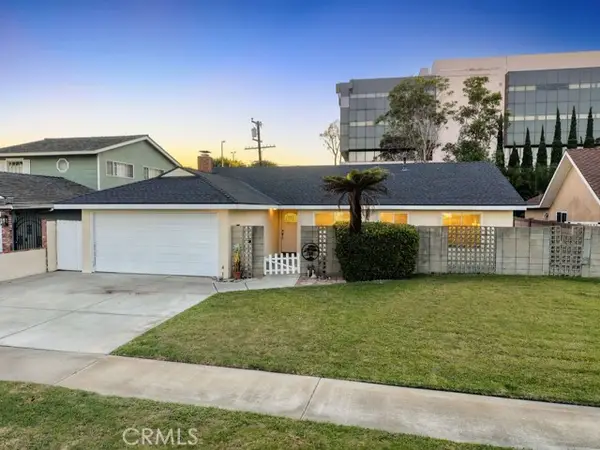 20431 Seven Seas Lane, Huntington Beach, CA 92646