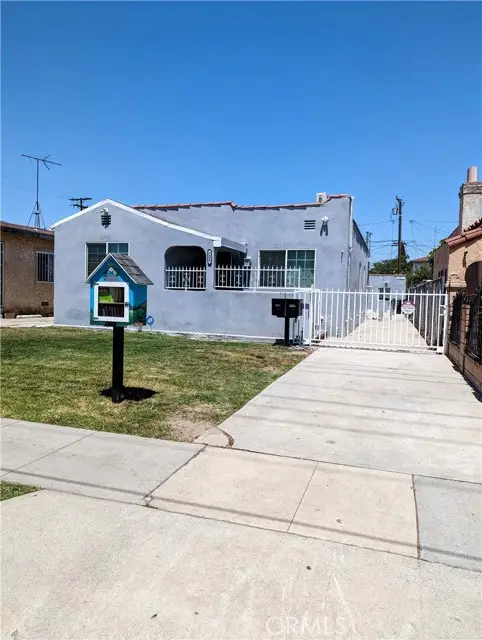 4409 56th, Maywood, CA 90270