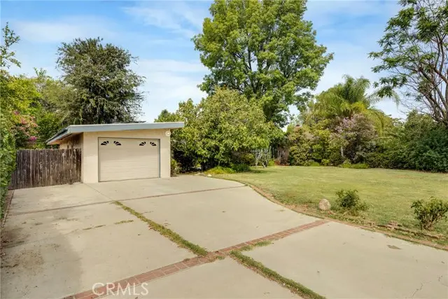 7911 Genesta, Lake Balboa, CA 91406 - #3
