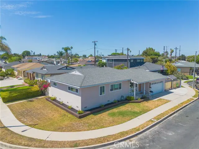 1141 Young, Wilmington, CA 90744 - #3