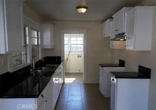 225 64th, Los Angeles, CA 90003 - #3