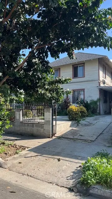 228 Rosemont, Los Angeles, CA 90026